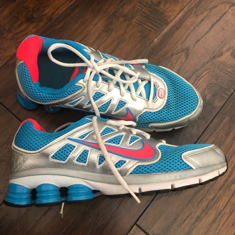 Nike running shoes  barely worn